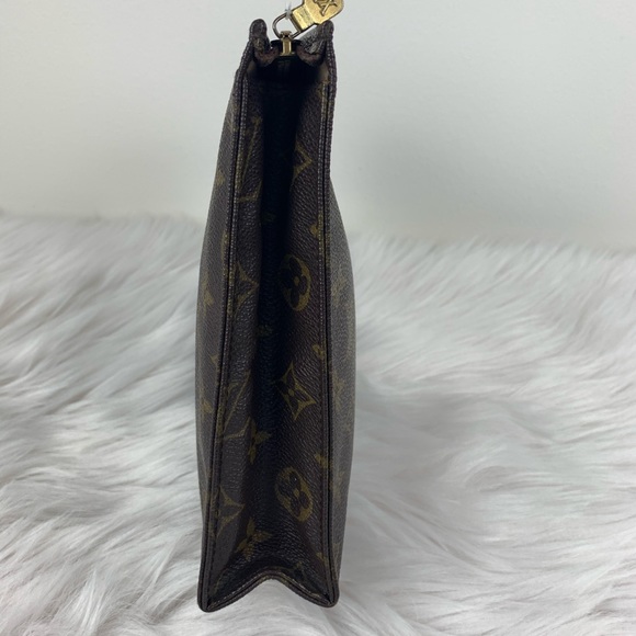 🛑SOLD🛑LV vintage monogram toiletry 26 - Picture 3 of 8